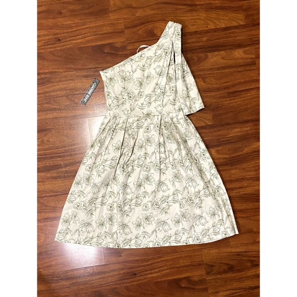 NWT Green/ Cream Floral One Shoulder Gianni Binni Dress - Picture 5 of 7